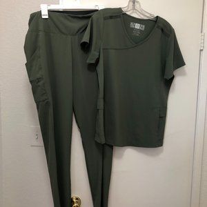 SCRUBS Wonder Wink Olive Green SET RENEW